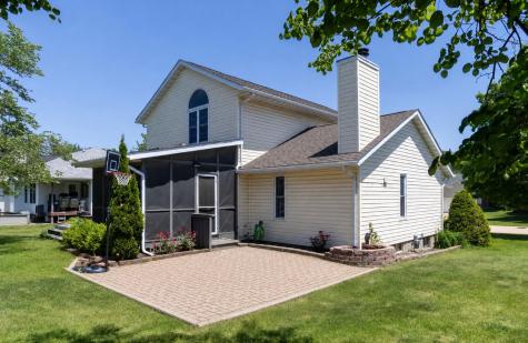 3010 Meadow Glen Street Marion IA 52302