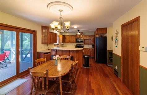 3010 Meadow Glen Street Marion IA 52302