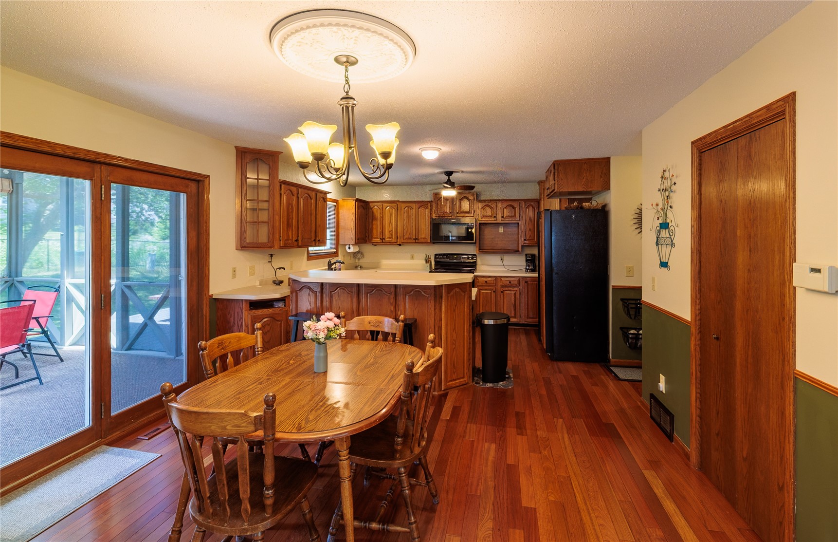 3010 Meadow Glen Street Marion IA 52302