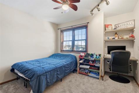 3010 Meadow Glen Street Marion IA 52302