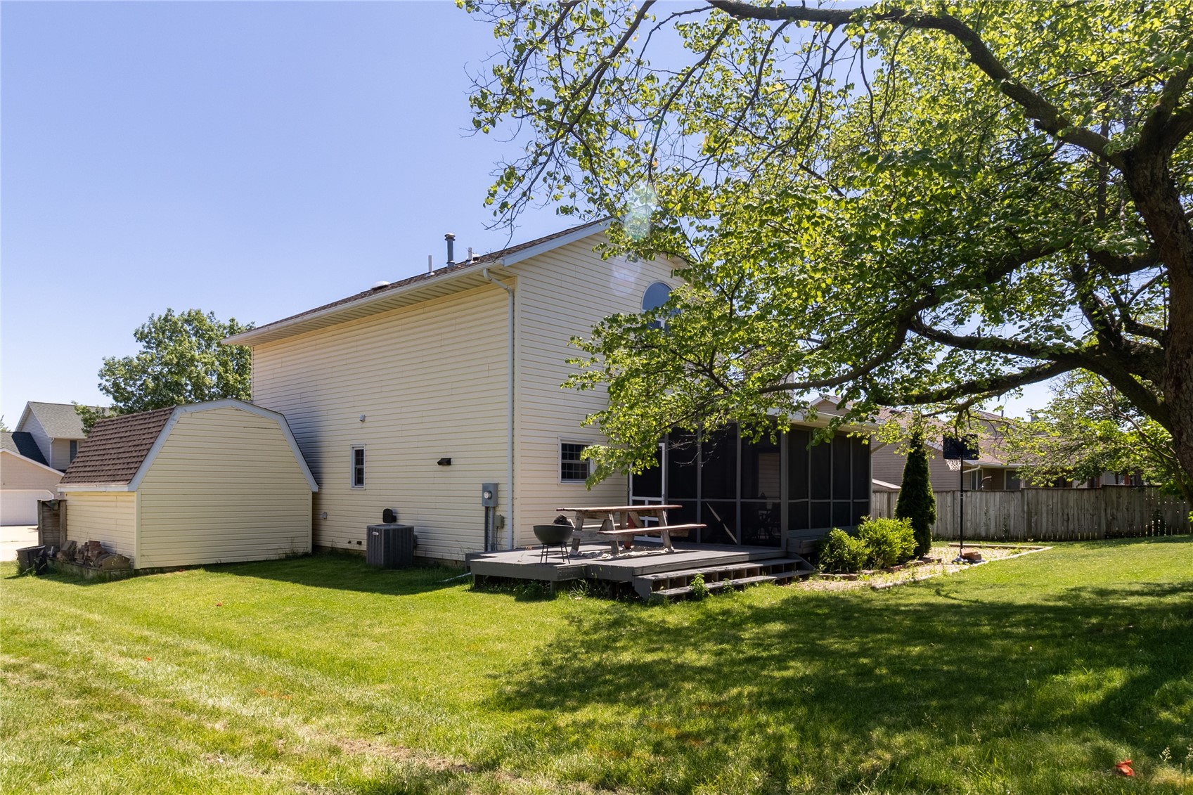 3010 Meadow Glen Street Marion IA 52302