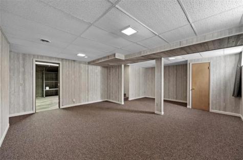 3010 Meadow Glen Street Marion IA 52302