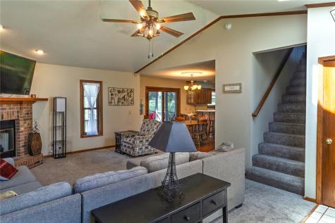 3010 Meadow Glen Street Marion IA 52302