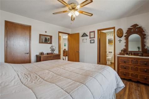 4000 Fay Road Center Point IA 52213