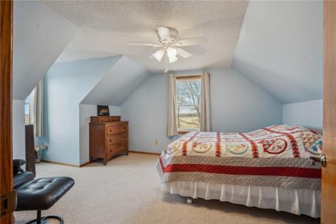 4000 Fay Road Center Point IA 52213