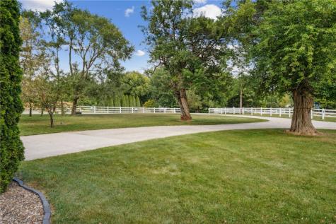 4000 Fay Road Center Point IA 52213