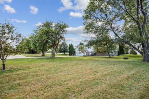 4000 Fay Road Center Point IA 52213