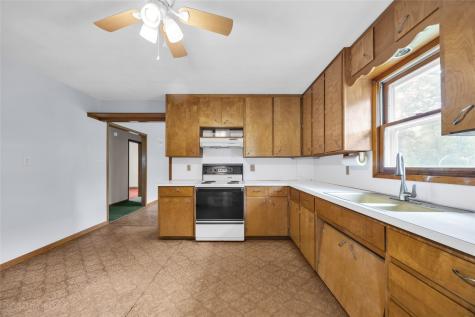 9826 Brandon Road La Porte City IA 50651