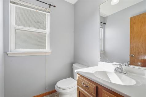 908 Rolling Creek Drive NE Cedar Rapids IA 52402
