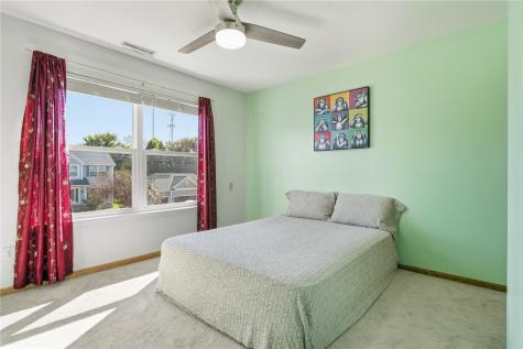 908 Rolling Creek Drive NE Cedar Rapids IA 52402