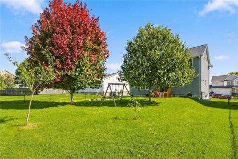 908 Rolling Creek Drive NE Cedar Rapids IA 52402