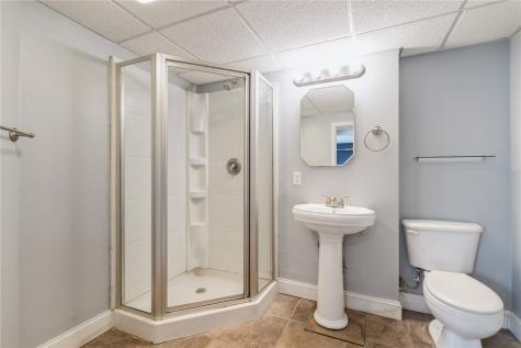 3221 Sue Lane NW Cedar Rapids IA 52405