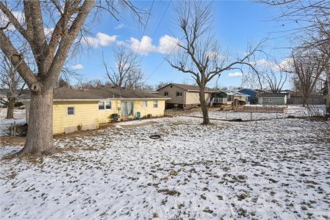 3221 Sue Lane NW Cedar Rapids IA 52405