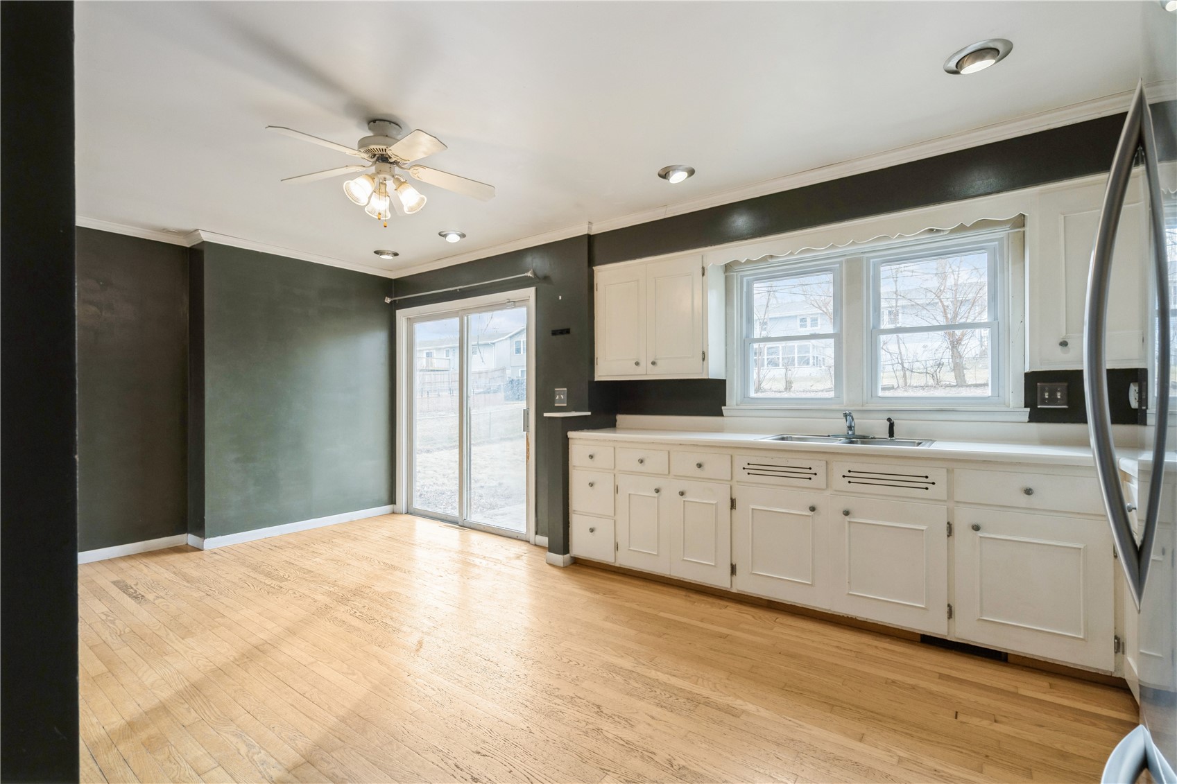 3221 Sue Lane NW Cedar Rapids IA 52405