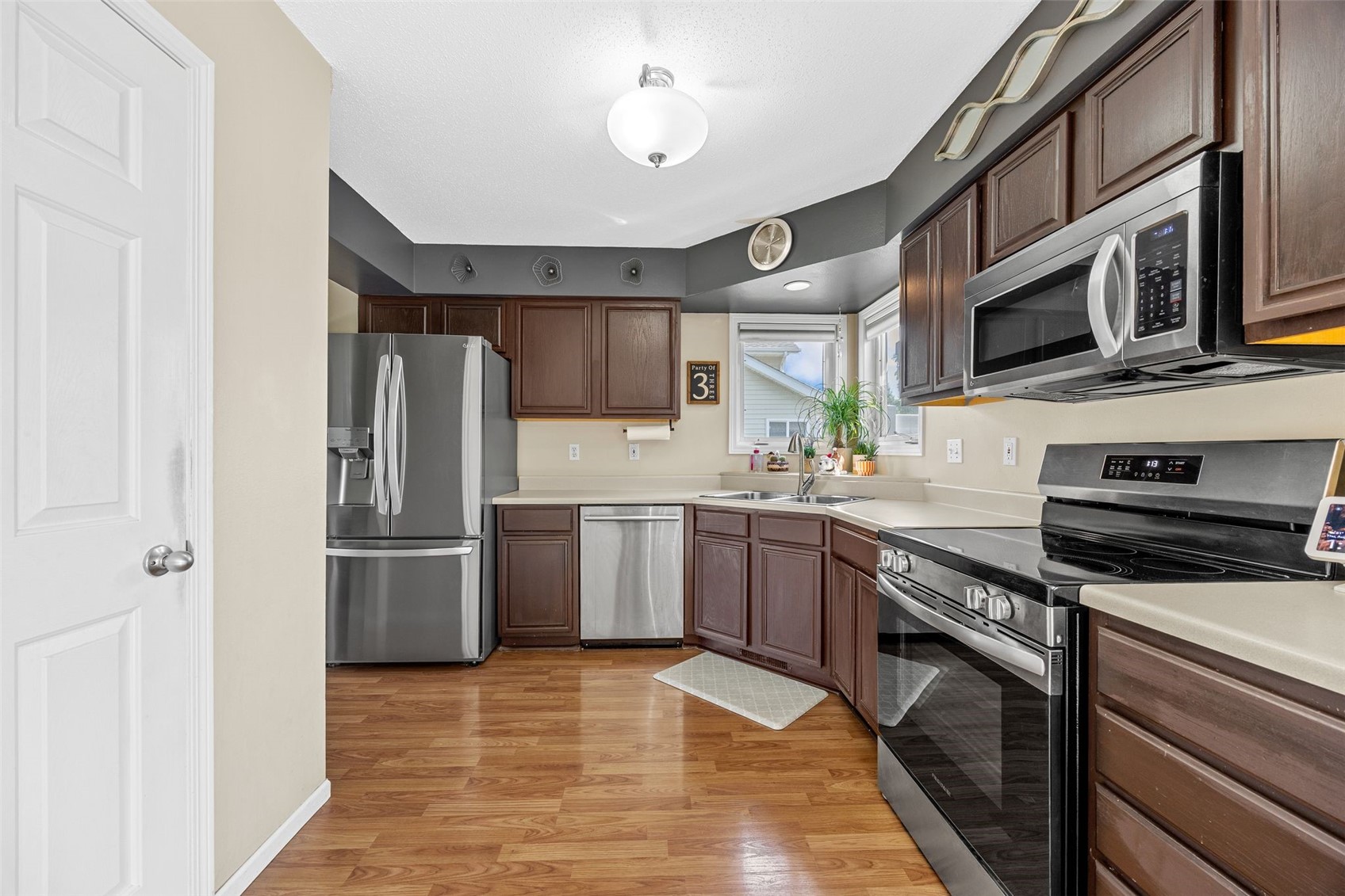 729 74th Street NE Cedar Rapids IA 52402