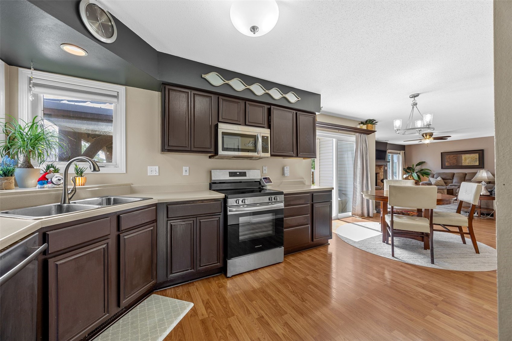 729 74th Street NE Cedar Rapids IA 52402