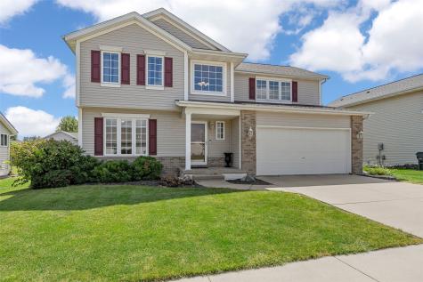 729 74th Street NE Cedar Rapids IA 52402