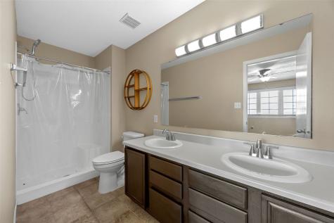 729 74th Street NE Cedar Rapids IA 52402
