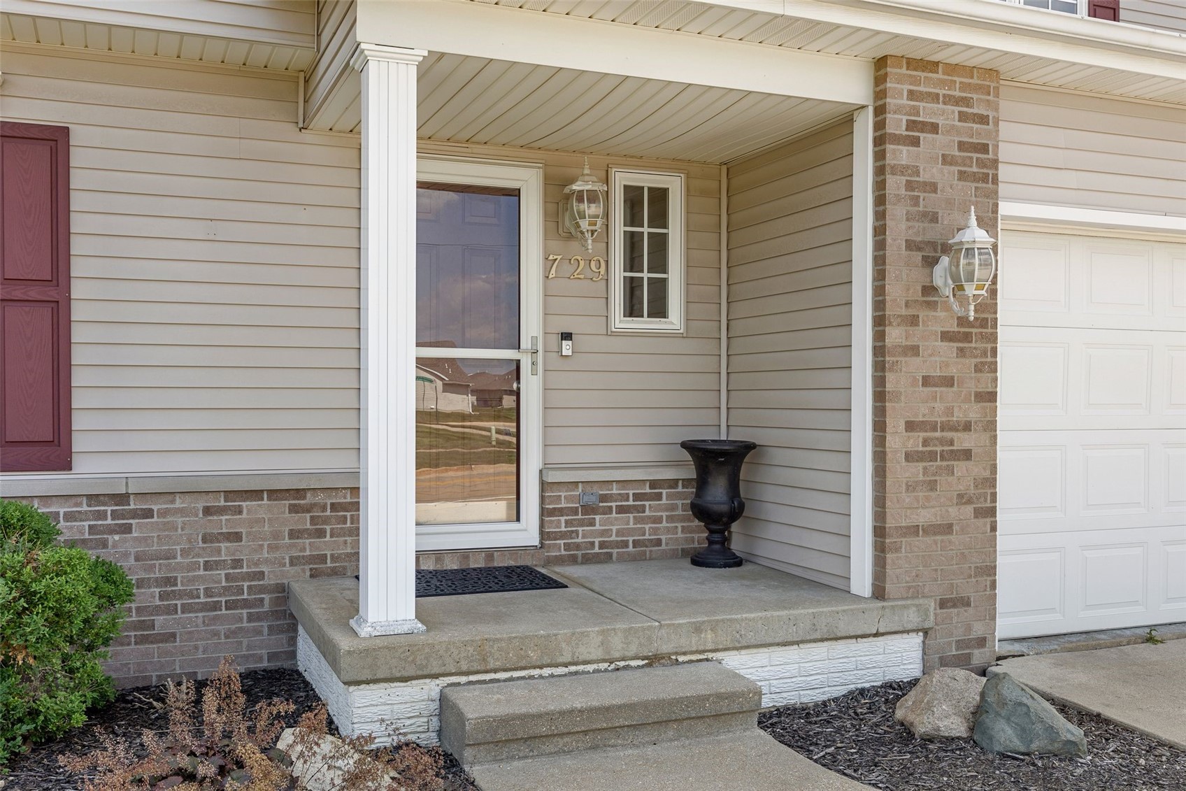 729 74th Street NE Cedar Rapids IA 52402