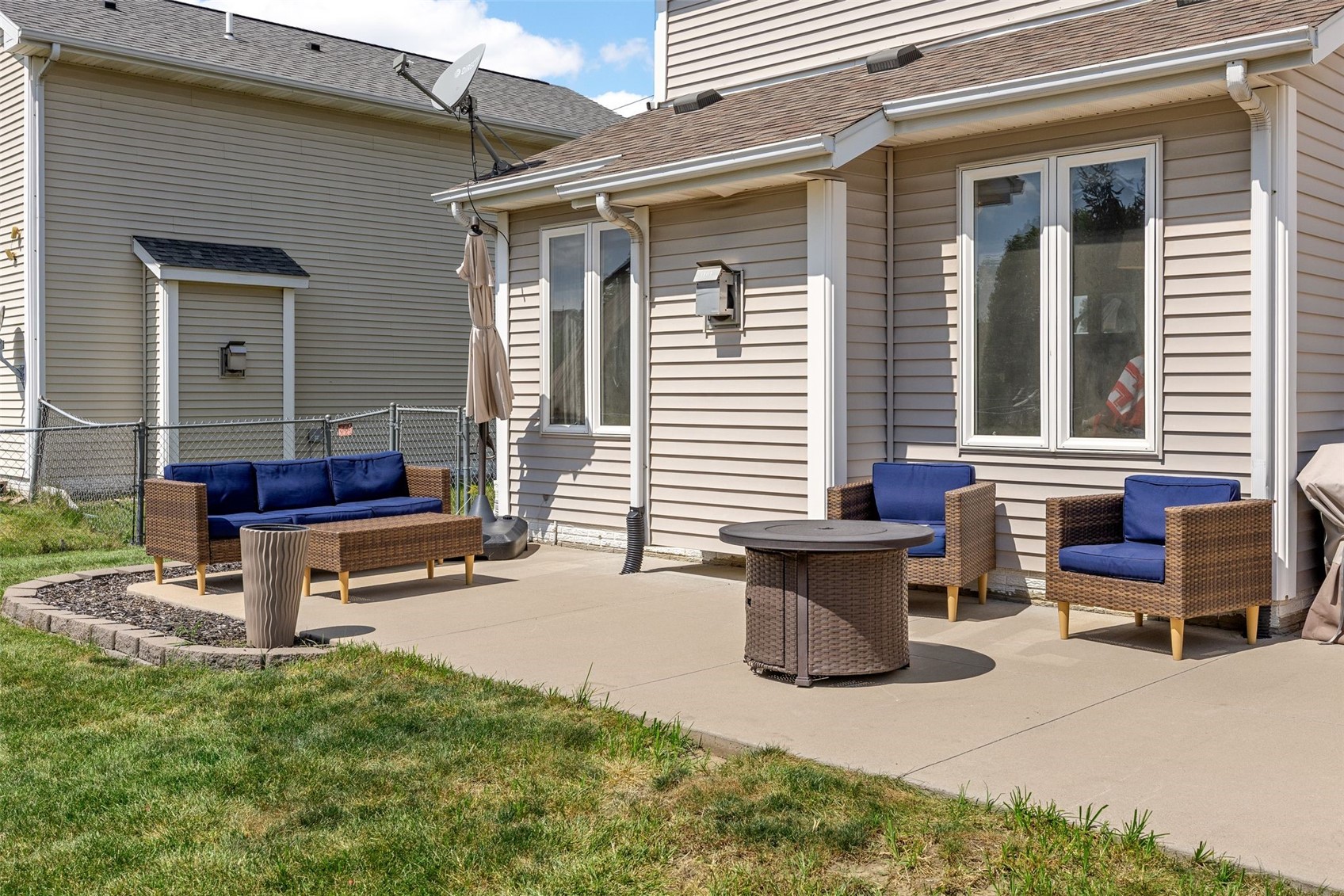 729 74th Street NE Cedar Rapids IA 52402