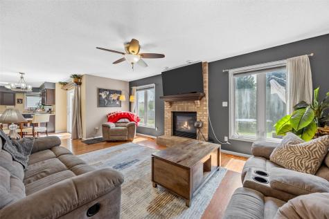 729 74th Street NE Cedar Rapids IA 52402