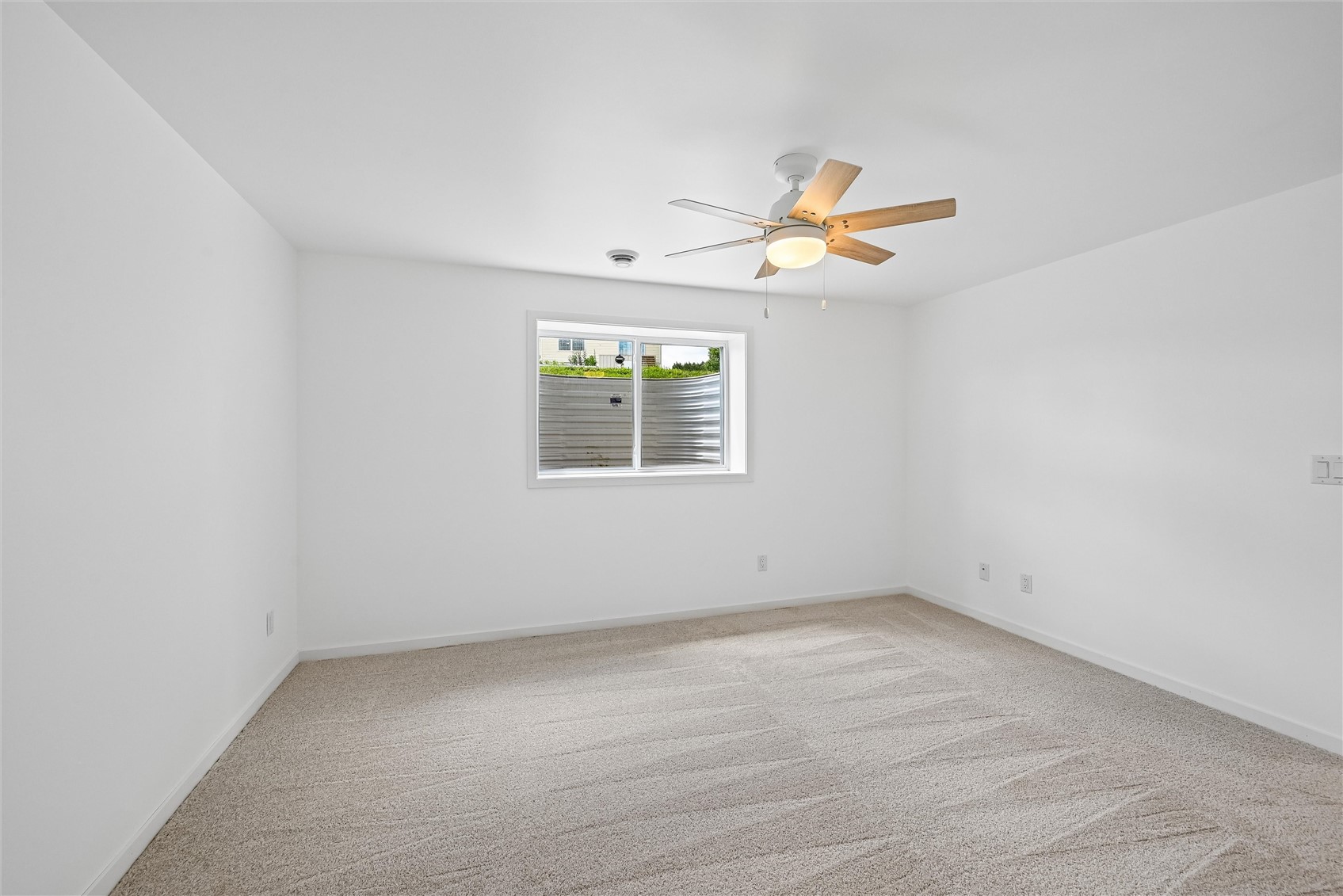 104 5th Avenue Court Coggon IA 52218