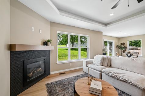 104 5th Avenue Court Coggon IA 52218