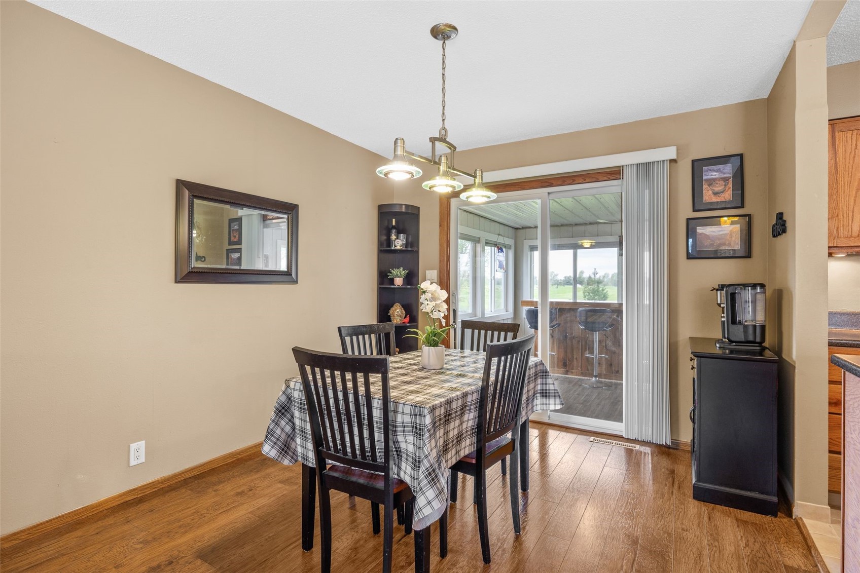 4711 Twin Pine Drive NE Cedar Rapids IA 52402