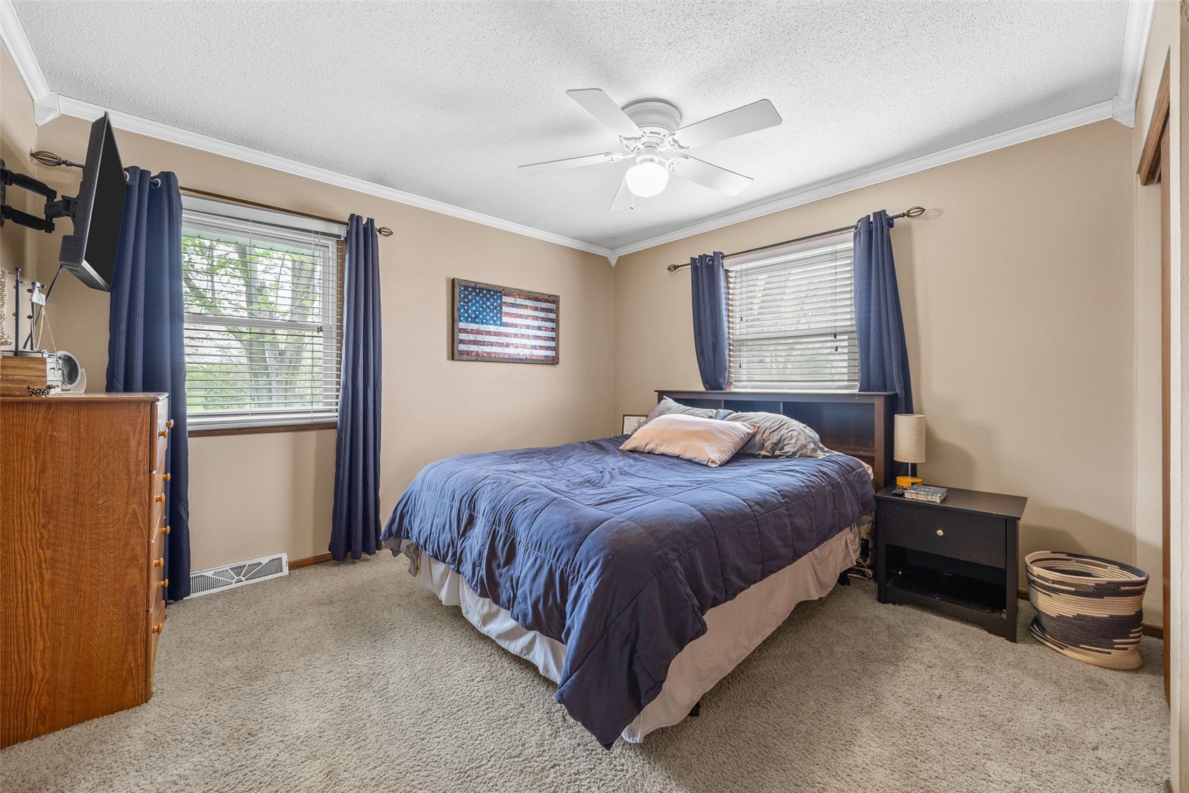 4711 Twin Pine Drive NE Cedar Rapids IA 52402