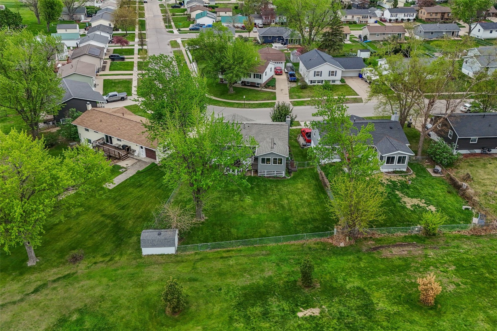 4711 Twin Pine Drive NE Cedar Rapids IA 52402