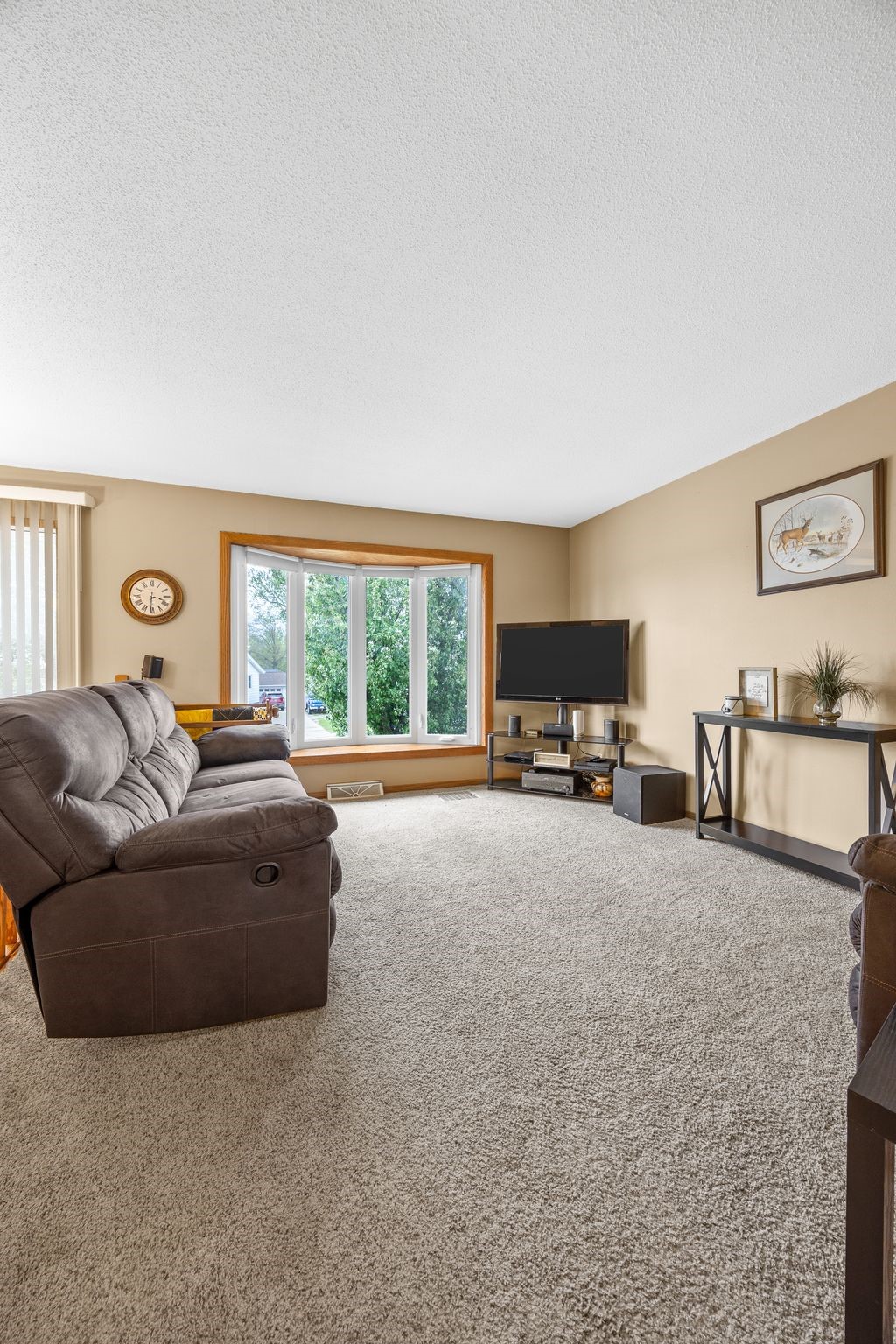 4711 Twin Pine Drive NE Cedar Rapids IA 52402