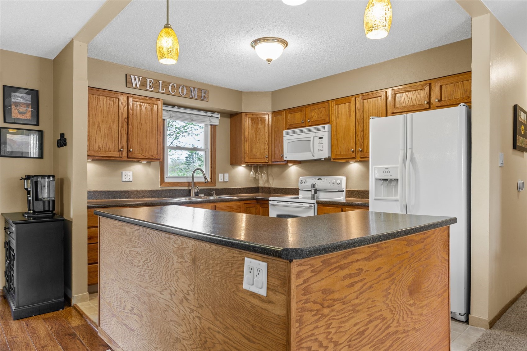 4711 Twin Pine Drive NE Cedar Rapids IA 52402