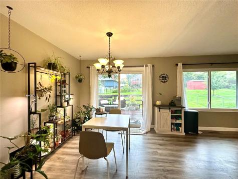 1612 Parkwood Lane NE Cedar Rapids IA 52402