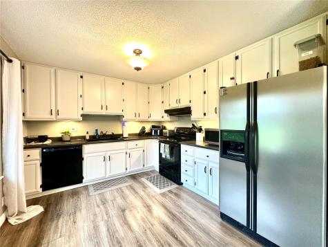 1612 Parkwood Lane NE Cedar Rapids IA 52402