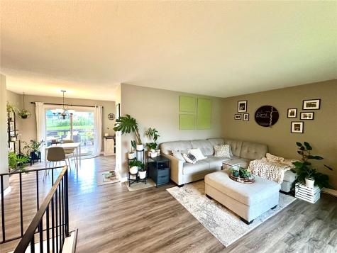 1612 Parkwood Lane NE Cedar Rapids IA 52402