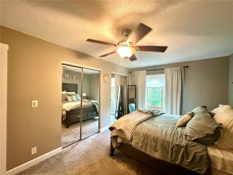1612 Parkwood Lane NE Cedar Rapids IA 52402