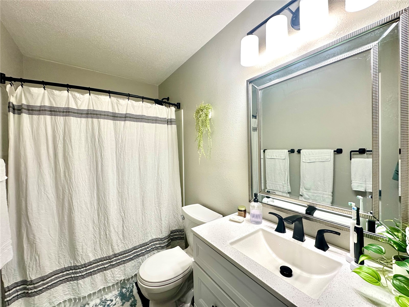 1612 Parkwood Lane NE Cedar Rapids IA 52402