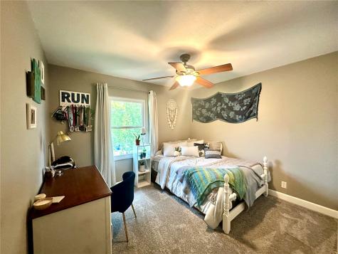 1612 Parkwood Lane NE Cedar Rapids IA 52402