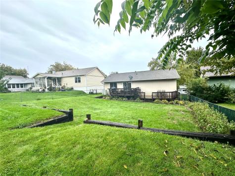 1612 Parkwood Lane NE Cedar Rapids IA 52402