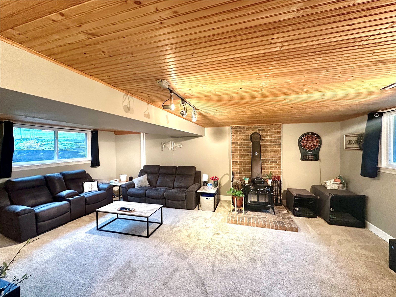 1612 Parkwood Lane NE Cedar Rapids IA 52402