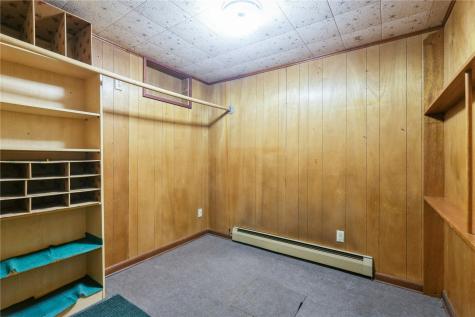 2900 Westwood Drive NW Cedar Rapids IA 52405