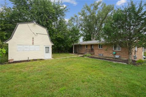 2900 Westwood Drive NW Cedar Rapids IA 52405