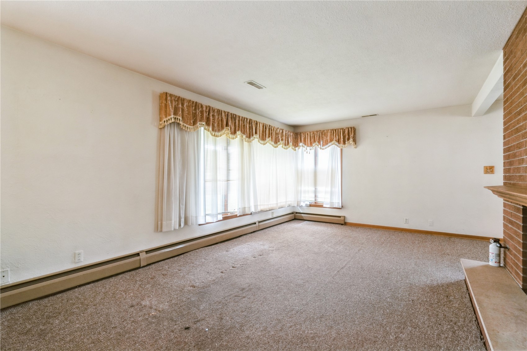 2900 Westwood Drive NW Cedar Rapids IA 52405