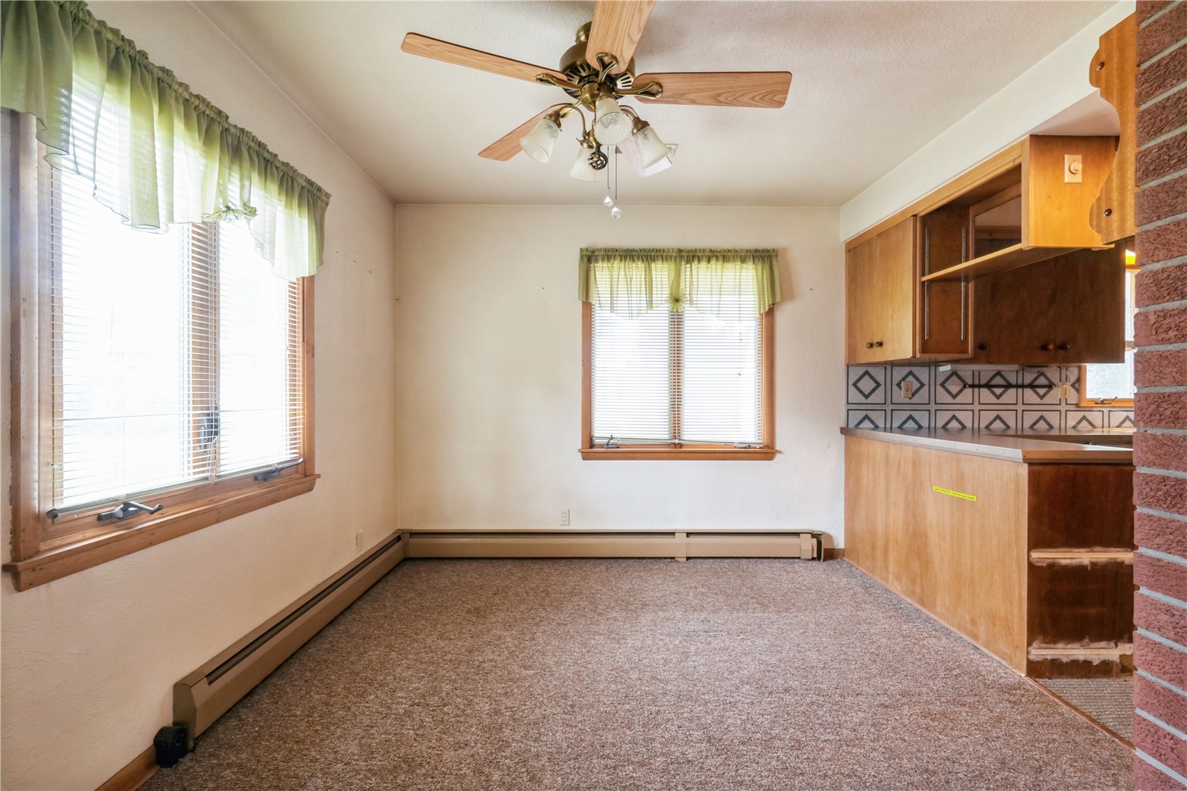 2900 Westwood Drive NW Cedar Rapids IA 52405