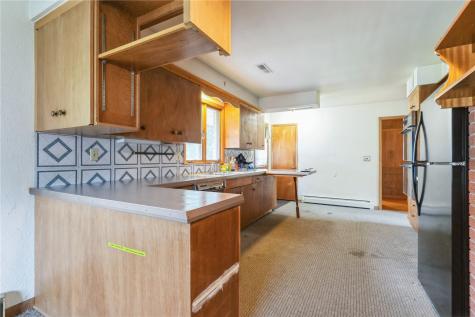 2900 Westwood Drive NW Cedar Rapids IA 52405