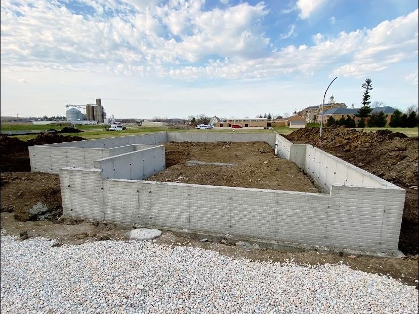 1206 J Avenue Vinton IA 52349