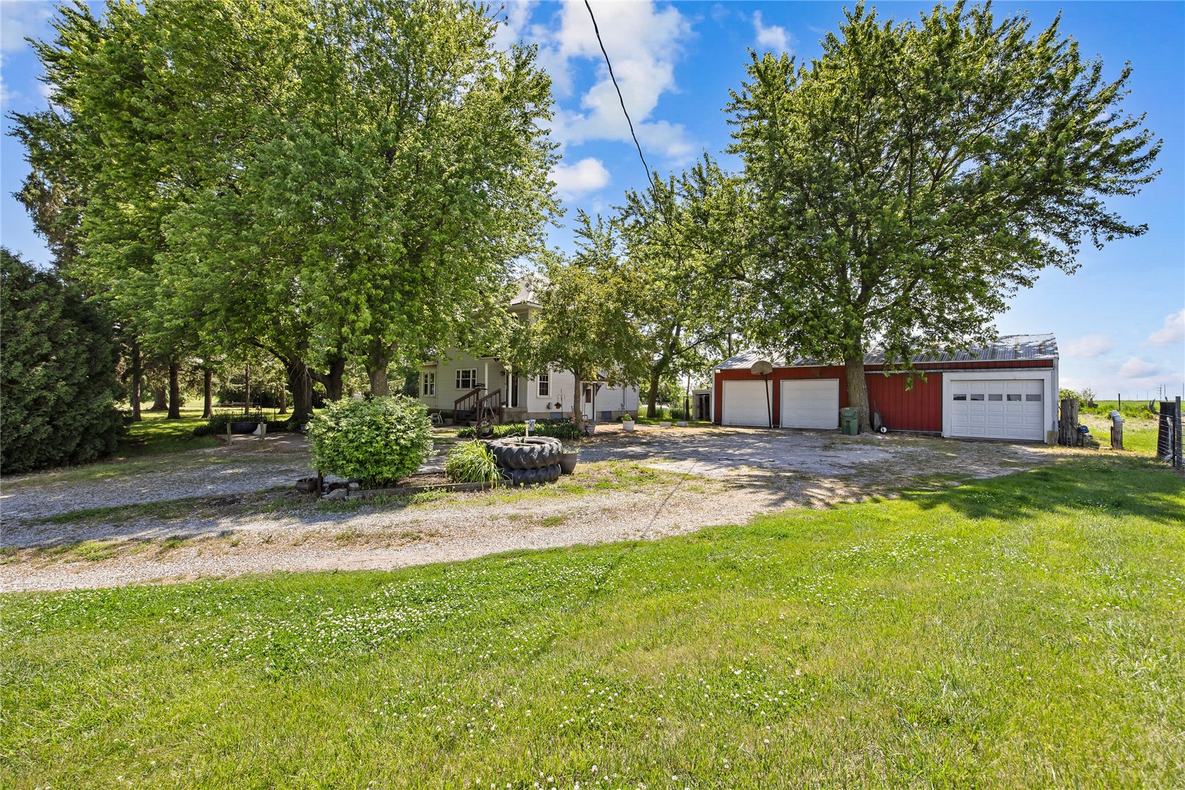 1105 Iowa 38 Tipton IA 52772