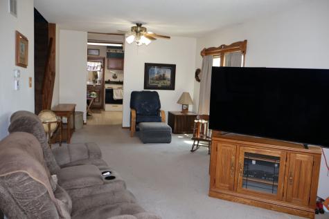 127 7th Avenue SE Oelwein IA 50662