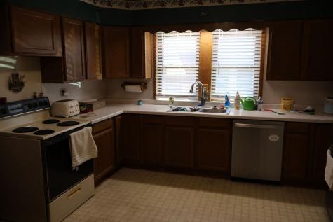 127 7th Avenue SE Oelwein IA 50662