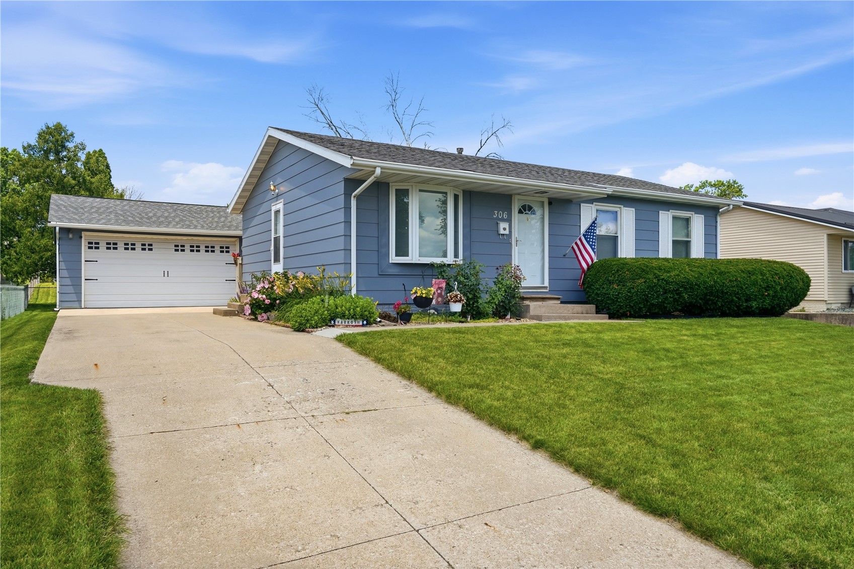 Cedar Rapids IA, 306 Cherry Hill Road SW
